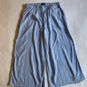 Express Small Blue Striped Culotte Crop Pants